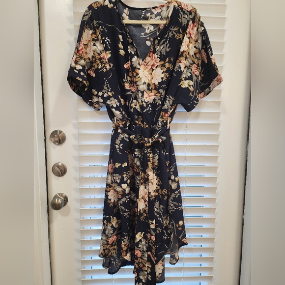 Amazon dress - Picture 1 of 6